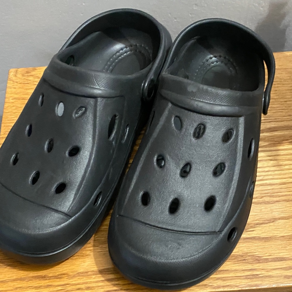 Men's Black Slip-On Clogs